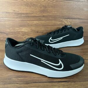 Nike Court Vapor Lite 2 HC Tennis Shoes Men’s Size 13 Athletic Sneakers